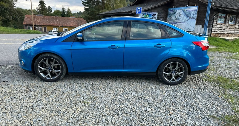 Ford Focus cena 29999 przebieg: 140000, rok produkcji 2013 z Przeworsk małe 46